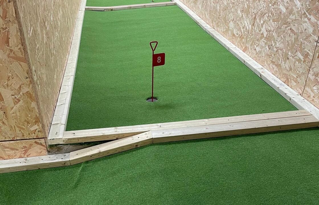 putting course aspect ratio 1120 720
